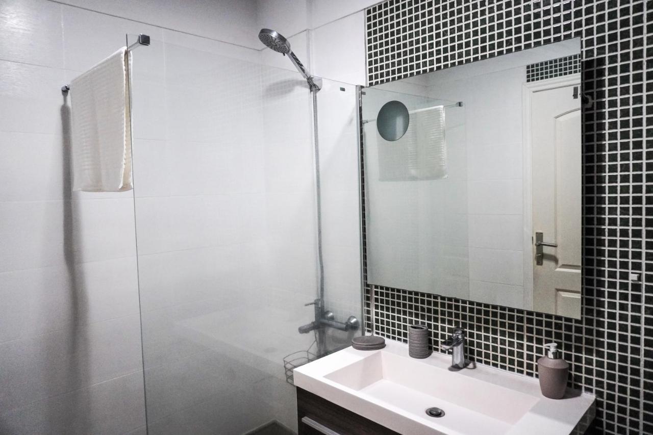 Comfortable Duplex With Garage And Working Space ปูแอร์ติโต เด กวีมาร์ ภายนอก รูปภาพ